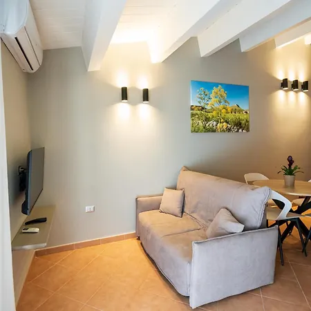 ベッド・アンド・ブレックファスト Arcolobello コラート